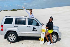 Sandboarding en jeep - en montée