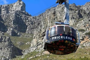 Tour della Table Mountain e di Robben Island con biglietti per il traghetto.