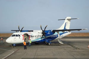 Praia: Transfery lotniskowe i hotelowe oraz usługi taksówkowe