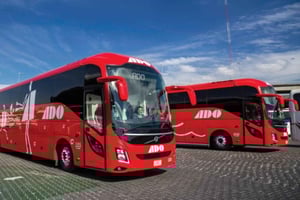 Cancun Central: Chichen Itzá: Bussilippu Chichen Itzásta/tai sinne.