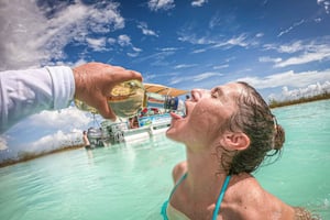 Tour en barco por las Ruinas de Chacchoben y la Laguna de Bacalar desde CostaMaya