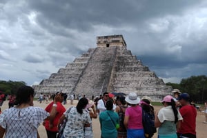 Chichen Itza ja kaksi cenotea – matkapäivä Cancunista