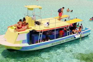 Cozumel: VIP bådtur med glasbund og snorkling ved 3 rev