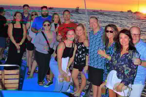 Los Cabos Sunset Catamaran met open bar en livemuziek