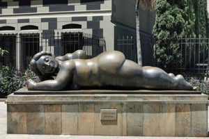 Medellín: byhistorier, svævebane, historie og snack