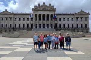 Montevideo: City Highlights Tour with Pickup