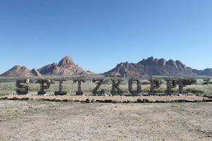 Swakopmund: wycieczka łączona do Doliny Księżyca, Spitzkoppe i wraku statku