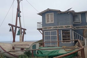 ISOLA NERA E VINO CILENO