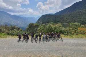 La Pazista: Uyuni Salt Flats Bike Tour: 5-Day Death Road & Uyuni Salt Flats Bike Tour