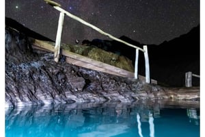 Desde Santiago: Excursión Nocturna a Aguas Termales con Astrofotografía
