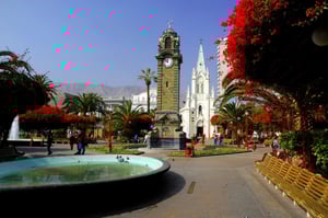 Plaza Colon og Arturo Prat