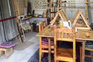 Pucón: local artisan textile & weaving tours.