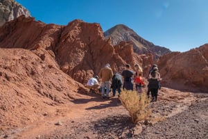 San Pedro de Atacama: Rainbow Valley and Petroglyphs Tour