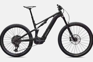 Santiago: E- Mountain Bike Rental to ride in a bike park