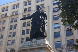 Santiago: City Tur -opas Santiagon historialliseen keskustaan