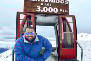 Santiago: gita di un giorno sugli sci in Valle Nevado con trasferimenti in hotel