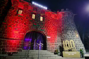 Zachód słońca w kolejce linowej: wino, muzyka i Cueca w Santiago