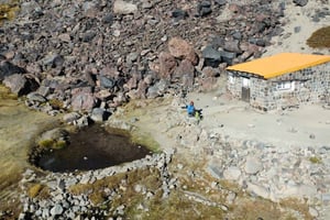 Trekking Refúgio Vulcão San José / Dia inteiro