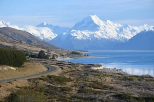 From Christchurch: Mount Cook & Lake Tekapo Day Tour & Lunch