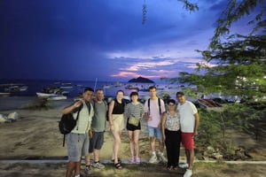 Helmi Karibialla-kävelykierros englanniksi