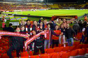 Bogotá: Football Tour with Tickets and Unlimited Beer