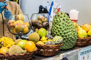 Bogotá: Paloquemao Market Yksityinen kiertoajelu maisteluineen