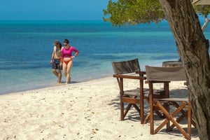 Cartagena: Privat strandsted SABAI Daypass