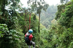 Escursione nella foresta nebbiosa di Chicaque