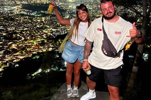 クリスト・エル・ピカチョ展望台、メデジンがあなたの足元に広がります