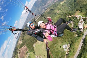 De Medellín: passeio de parapente com fotos e vídeos da GoPro