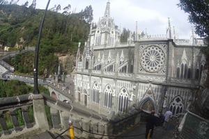 Da Quito: Tour di un giorno intero del Santuario di Las Lajas e prelievo dall'hotel