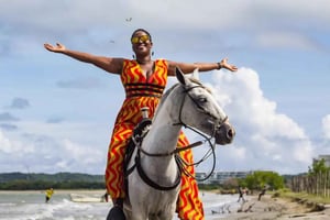 EXCURSIÓN A CABALLO EN LA PLAYA DE CARTAGENA