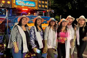 Medellín: Chiva Rumbera De Fiesta