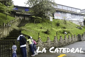 Medellín: Tur till La Catedral - Historien om Pablo Escobar och hans inverkan