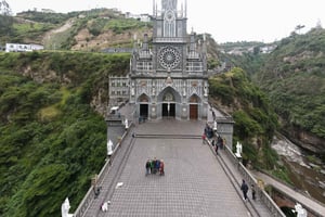 ラス ラハス サンクチュアリ パス