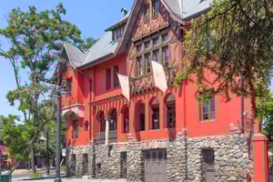 Private Stadtführung durch Santiago & Weinverkostung in einer Weinbar