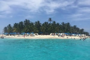 サン・アンドレス：5つのVIPアイランドを1日で訪問