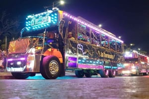 Santa Marta Chiva Rumbera VIP + olut