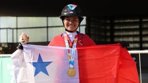 Marissa Thompson, mit der ersten Goldmedaille für Panama