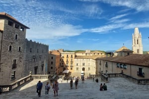 Barcelona: Girona Private City tour