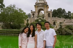 Barcelona - Private Family Photoshoot at Sagrada Familia