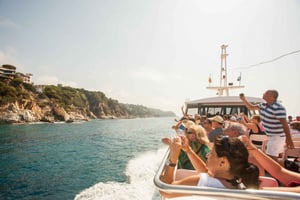 From Barcelona: Costa Brava Day Tour with Boat Trip