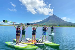 El Castillo: Lake Arenal Standup Paddleboard or Kayak Rental