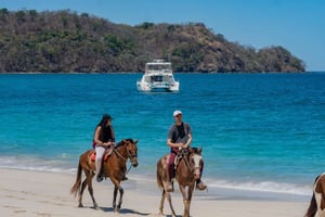 From Brasilito: 1-Hour Horseback Riding Beach Tour