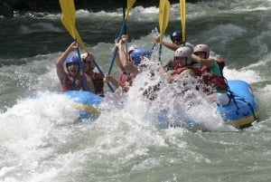 Vanuit San José: Dagtrip naar Pacuare River White Water Rafting