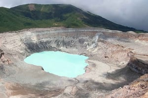 From San Jose: Poas Volcano One Day Tour