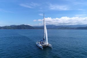 Fra Timarouba: Billett for seiling og snorkling m/lunsj og drikke