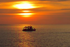Tur med Iguana-katamaran och snorkling