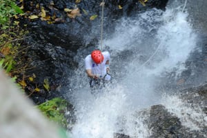 Jaco: Canyoning e Canopy Tour