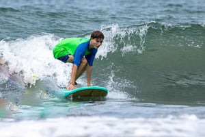 Manuel Antonio: surffausklinikka, lounas ja allashetki